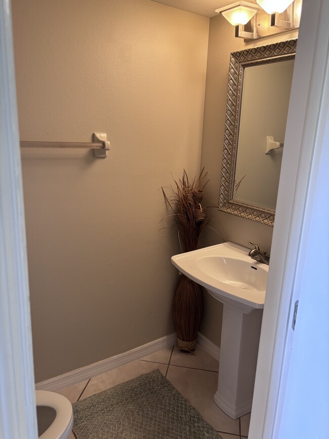 Building Photo - 3335 Purple Martin Dr