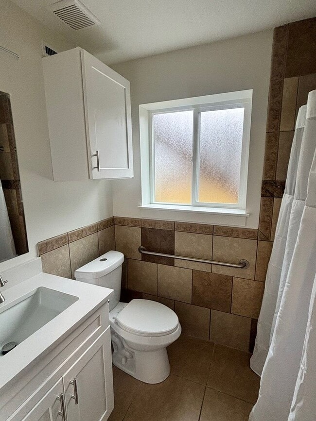 Building Photo - Immaculate Fully Remodeled Orem Home for Rent