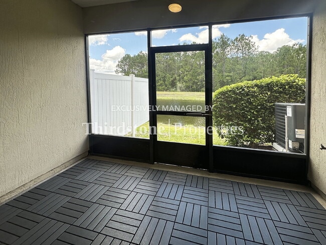 Building Photo - 6131 Bartram Village Dr