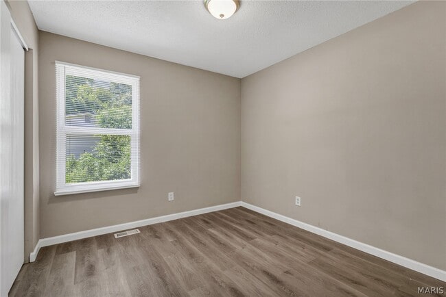 Building Photo - 201 Becker Dr