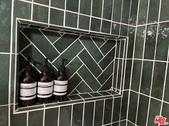 Building Photo - 71658 Cactus Dr