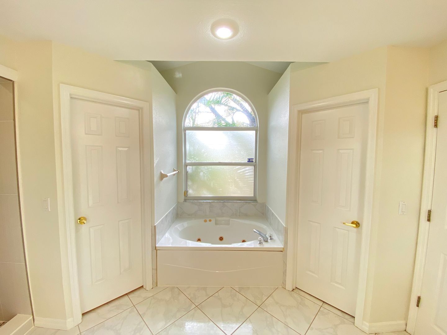 Building Photo - Wonderful 3/2 Home in the Arbor Club Community!