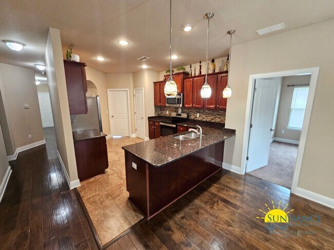 Building Photo - Charming 3BR Home Near 30A Beaches in Santa Rosa Beach!