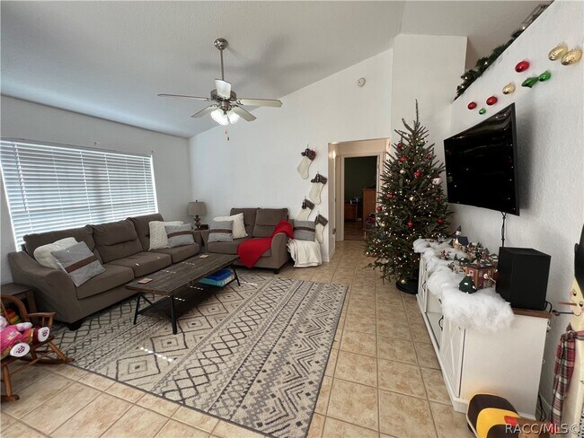 Building Photo - 1211 W Newbury St