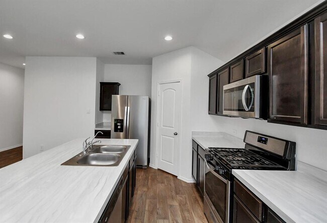 Building Photo - 5119 Dove Hl Ln