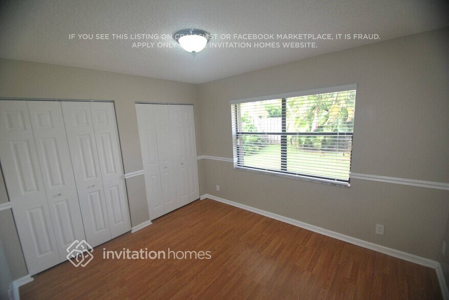 Building Photo - 8029 W Country Club Blvd