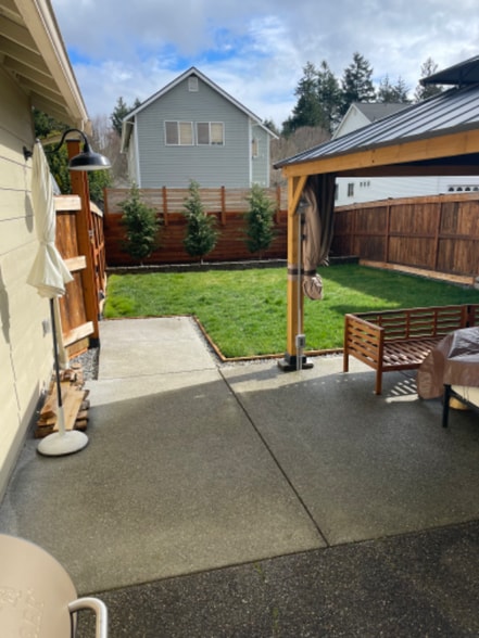 Building Photo - 1984 Palisade Blvd