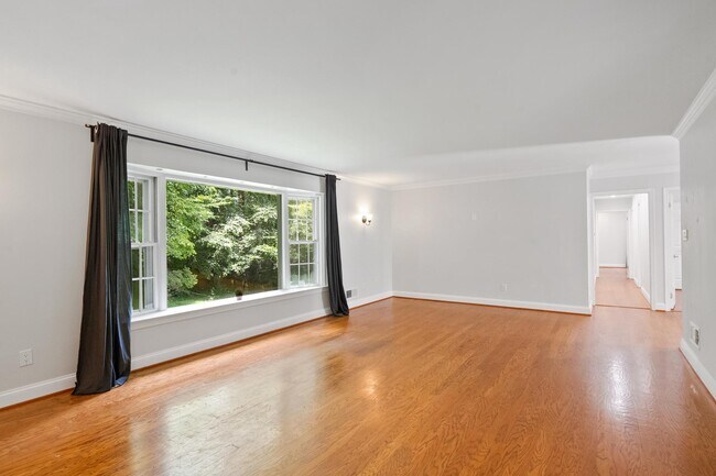 Building Photo - 7732 Canal Ct