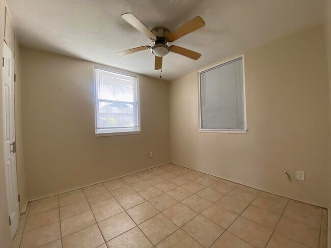 Building Photo - 3/2 in Holly Hill