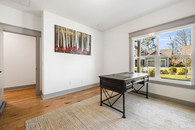 Building Photo - Modern & Fully-Furnished 3-Bedroom Home in Arden with Utilities Included