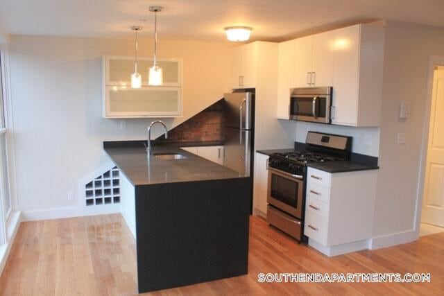 Building Photo - 656 Massachusetts Ave