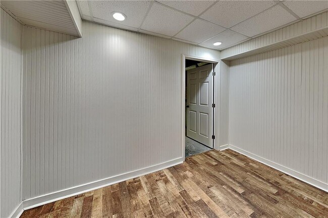 Building Photo - 772 Rockfount Way