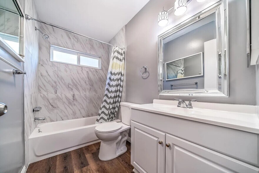 Building Photo - 5328 Newcastle Ave