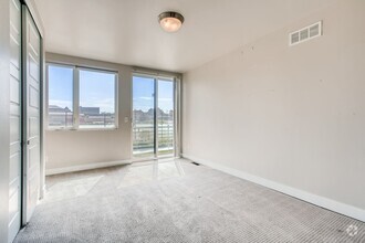 Building Photo - High Street Townhomes 3 bedroom unit with ...