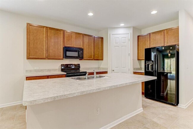 Building Photo - Spacious 4-Bedroom Home Near Amelia Island...