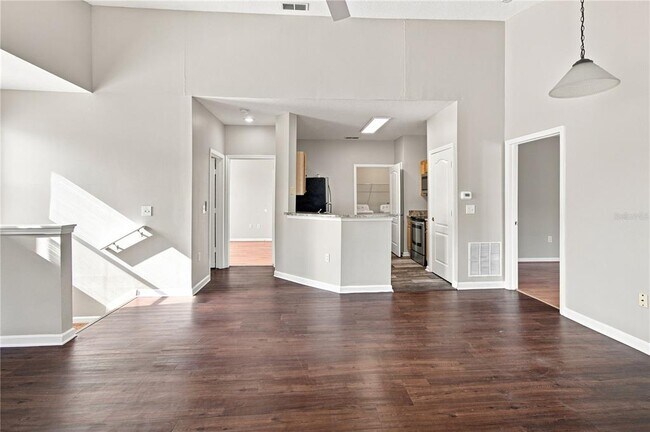 Building Photo - 10467 Villa View Cir