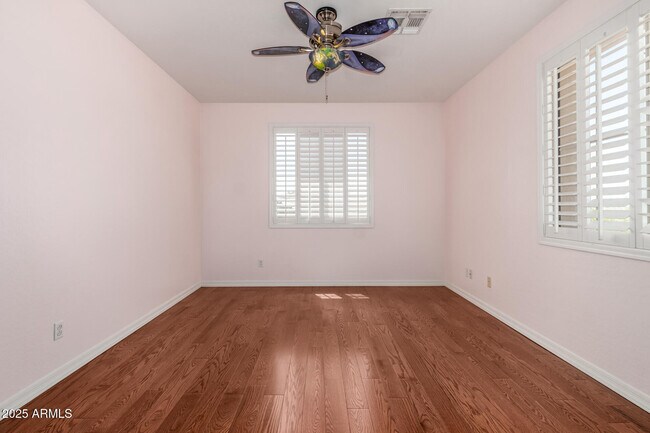 Building Photo - 10573 E Sheena Dr