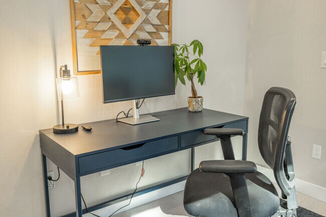 Building Photo - 255 Matterhorn Dr