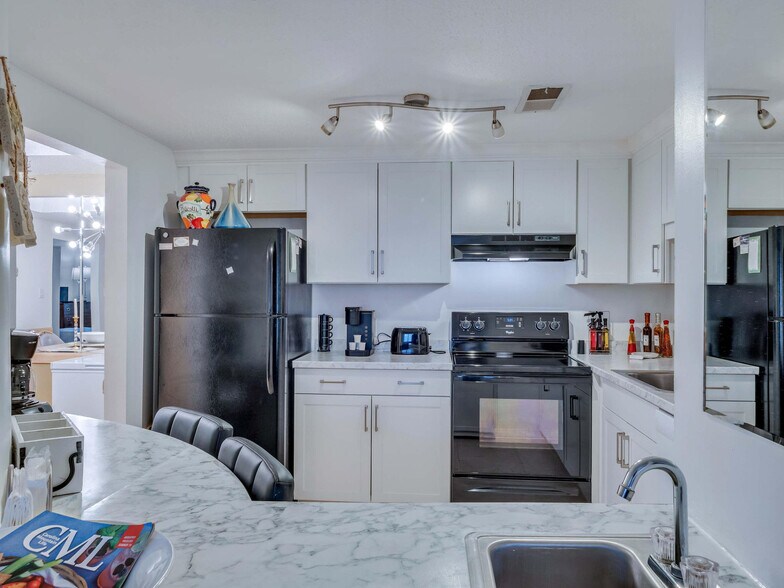 Building Photo - 100 Moss Ridge