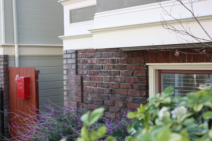 Building Photo - 419 Belvedere St