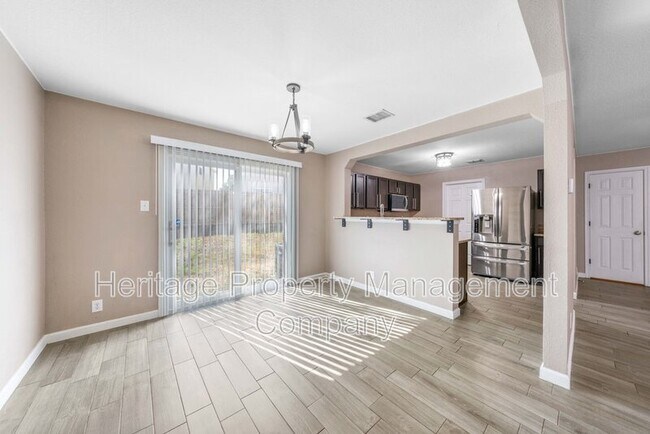 Building Photo - 219 Coriander Bend