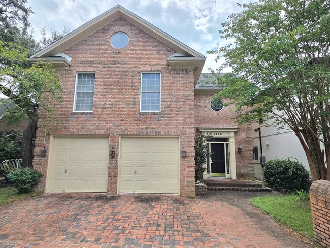 Building Photo - 3343 Chantarene Dr