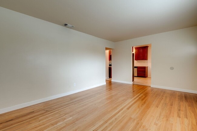 Building Photo - 5113 Sitton Way