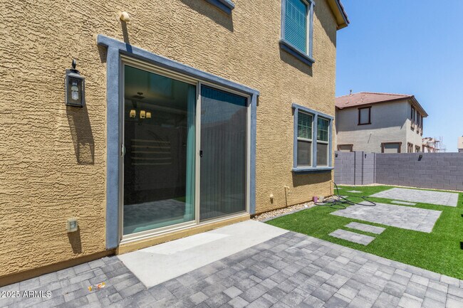 Building Photo - 3813 N 100th Dr