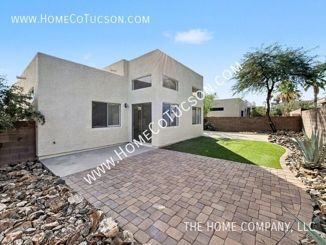 Building Photo - 2660 W Camino del Sitio