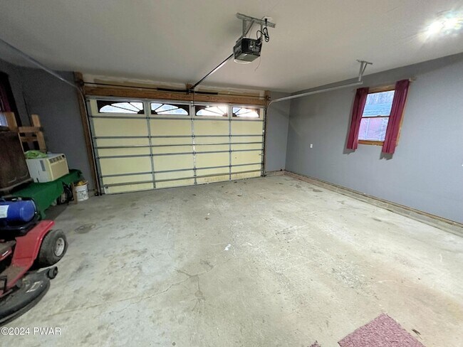 Building Photo - 109 Mountain Laurel Ln