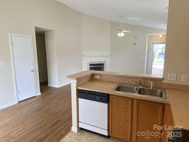 Building Photo - 9617 Rau Ct