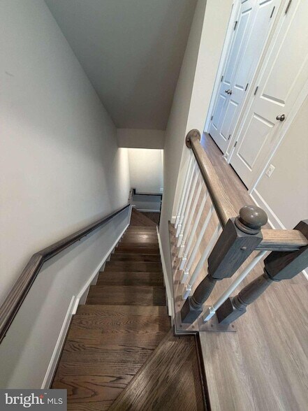 Building Photo - 7231 Mountaineer Dr