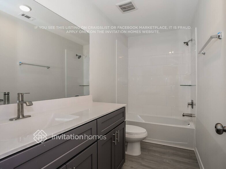 Building Photo - 13499 Maltessa Dr
