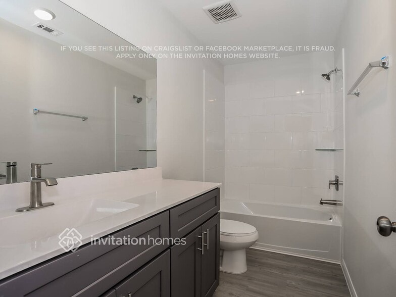 Building Photo - 13510 Maltessa Dr