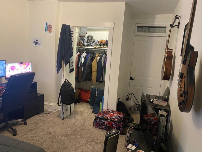 Building Photo - 319 N Charlotte St