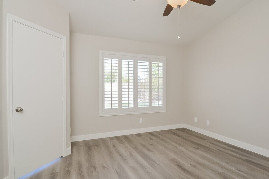 Building Photo - 1067 Kennebunk Cir