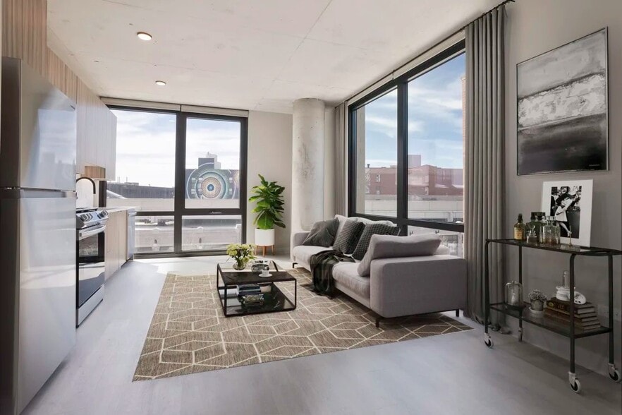 Building Photo - 4603 N Broadway