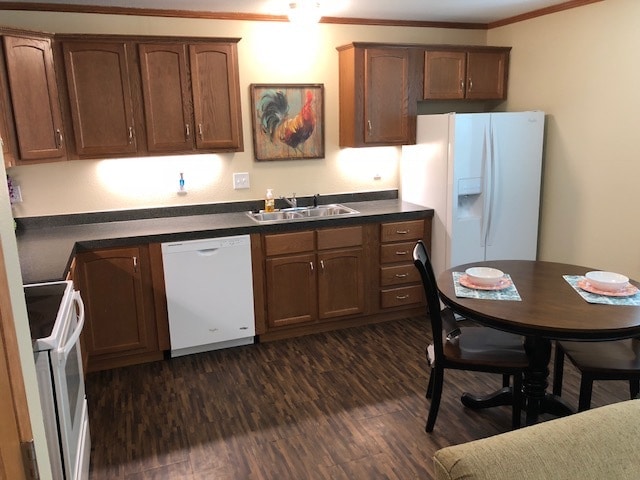 Building Photo - 204 E 10th Ave