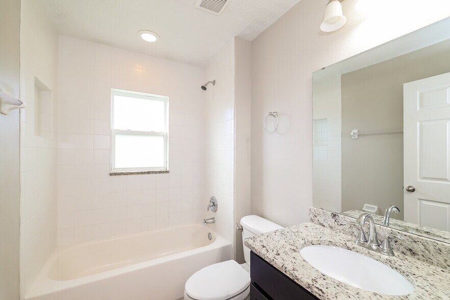 Building Photo - 3042 Drema Dr