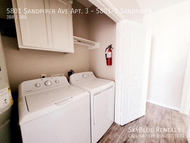 Building Photo - 5801 Sandpiper Ave