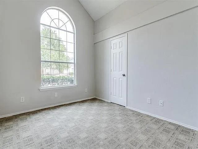 Building Photo - 2319 Foothill Rd