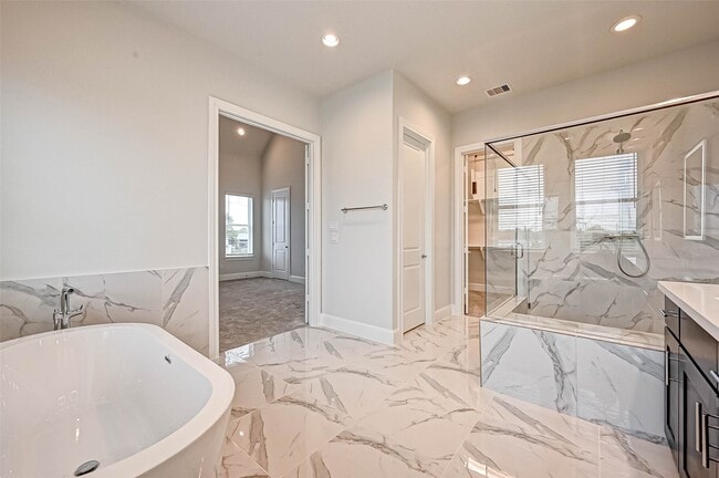 Building Photo - 2234 Lou Ellen Ln