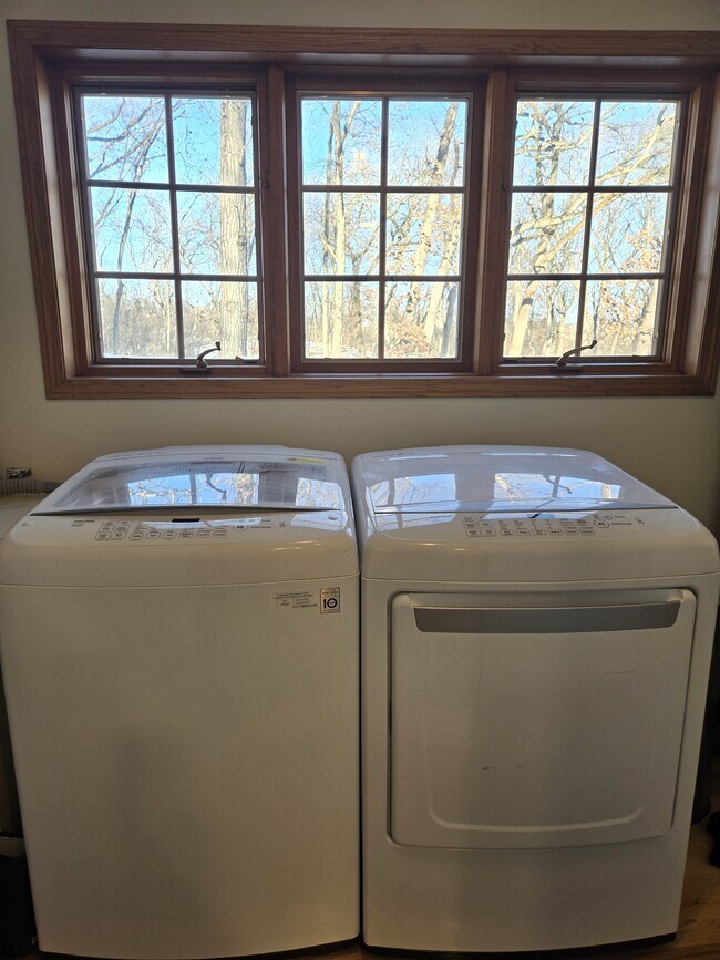 Building Photo - S43W30464 Stone Gate Ln