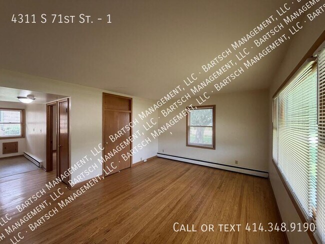 Building Photo - 4311 S 71st St