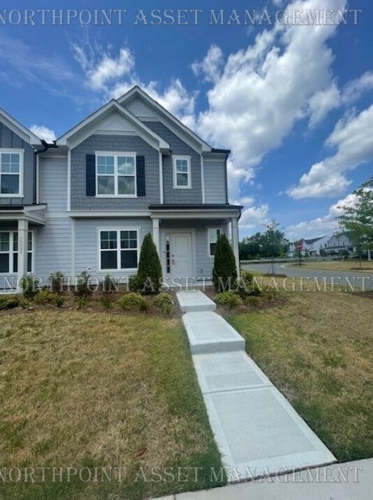 Building Photo - Brand new house in Steele Creek!