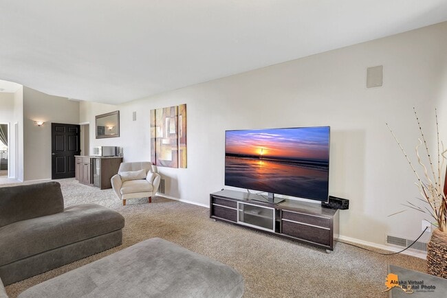 Building Photo - 18722 Guillemot Cir