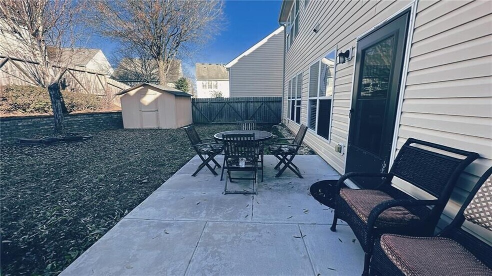 Building Photo - 3295 Briaroak Dr
