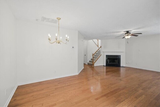 Building Photo - 506 Weatherstone Ct