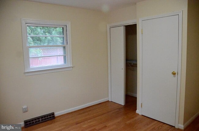 Building Photo - 1442 Rehling Dr