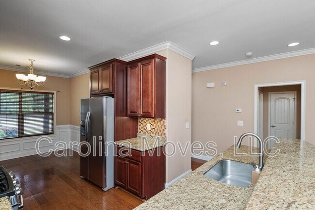 Building Photo - 213B Bell Heather Lane
